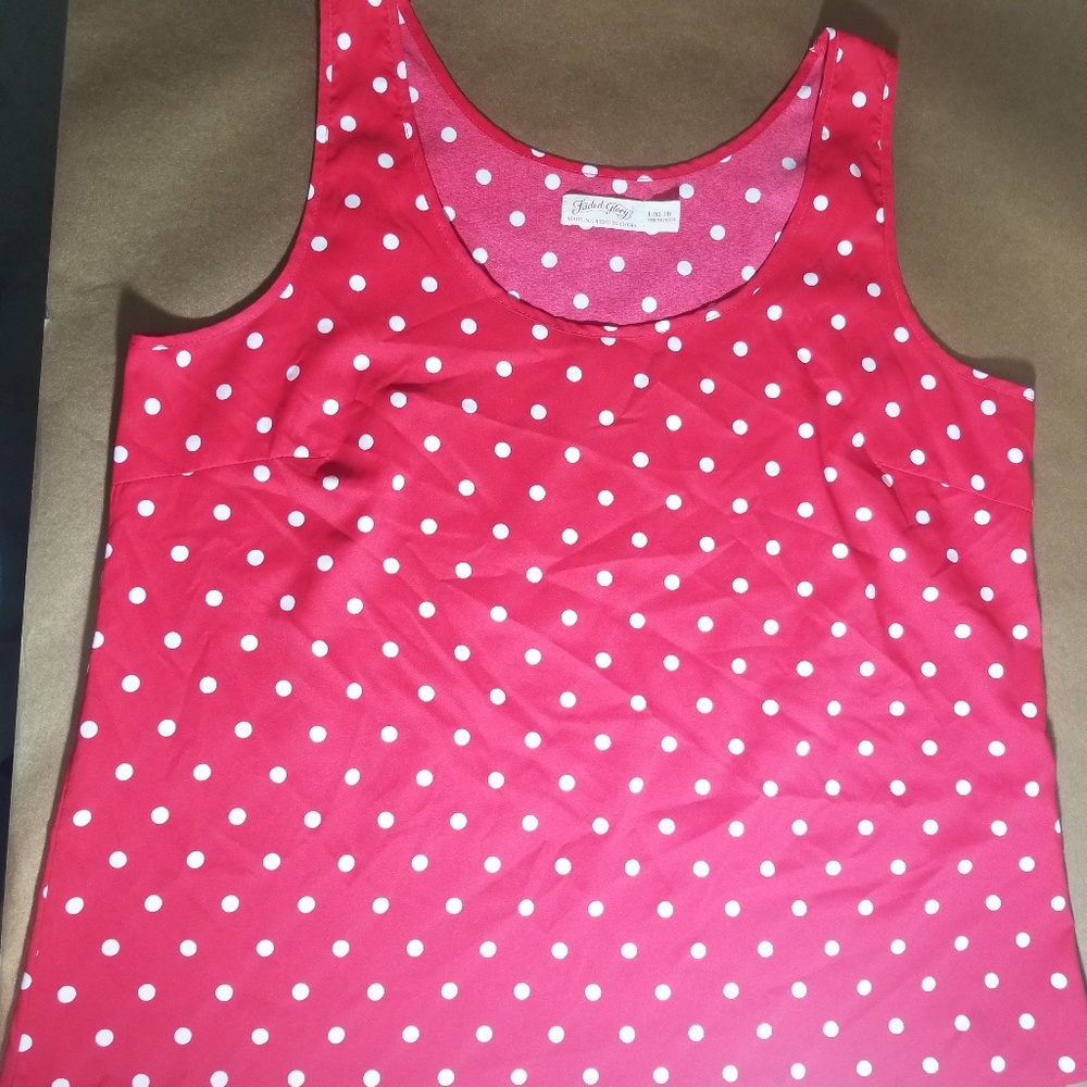 Tops - Picture 4 of 6